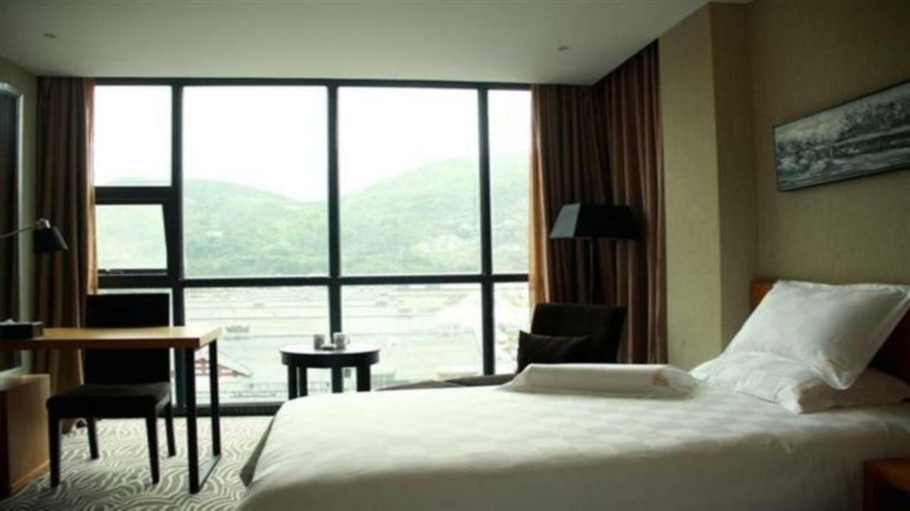 Friend Hui Hotel Zhangjiajie Exterior foto